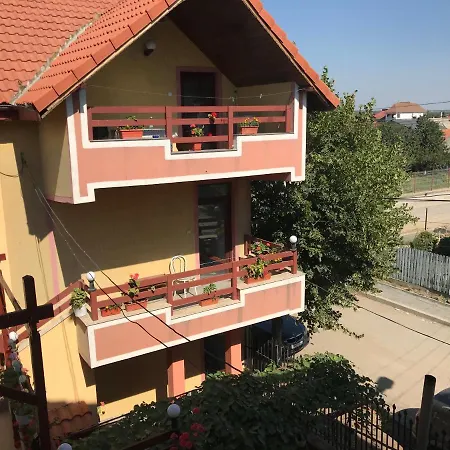 Cristina ゲストハウス 4*