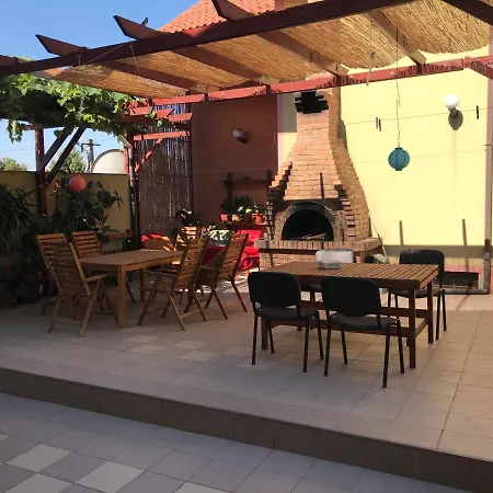 Cristina ゲストハウス マンガリア