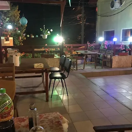 Cristina 招待所 4*